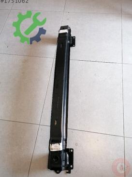 Volkswagen Passat Tampon Demiri 3G0807305E çıkma parça