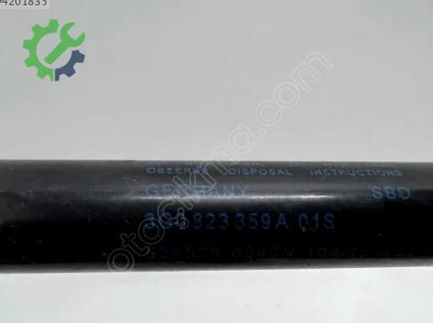 Volkswagen Golf Kaput 3G0823359A çıkma parça