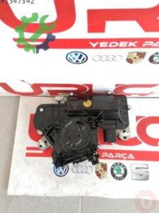 Volkswagen Passat 2022 Bagaj Kilidi Çıkma - 3G0827887C