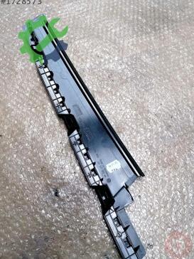 Volkswagen Passat Kapı Çıtası 3G0837902AB çıkma parça