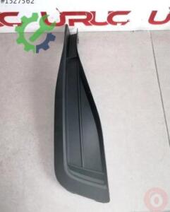 Volkswagen Passat Orijinal Çıkma Sağ Sis Farı Çerçevesi 3G0853666J