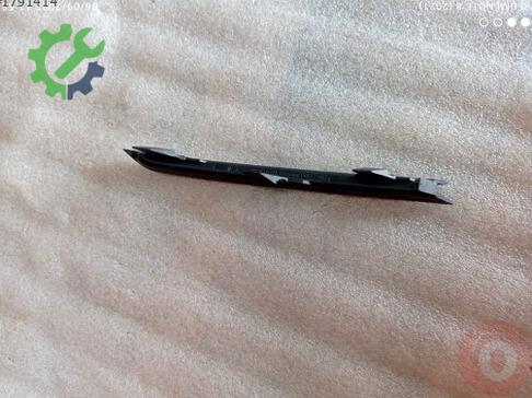 Volkswagen Passat Sis Farı Çerçevesi 3G0854321A çıkma parça