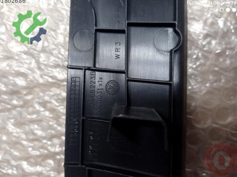 Volkswagen Passat Kapı Döşemesi 3G0868223B çıkma parça
