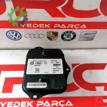 Volkswagen Passat Far Beyni 3G0941329 çıkma parça