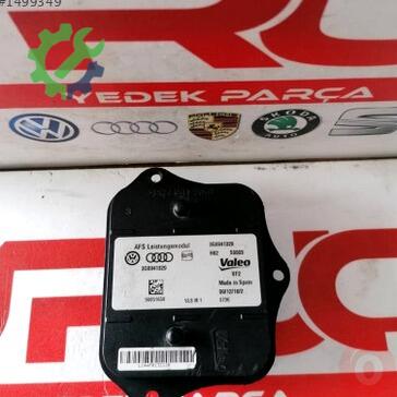 Volkswagen Passat Far Beyni 3G0941329 çıkma parça