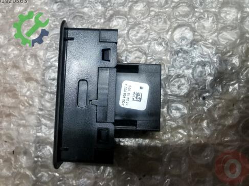 Volkswagen Golf Merkezi Kilit Motoru 3G0959832A çıkma parça