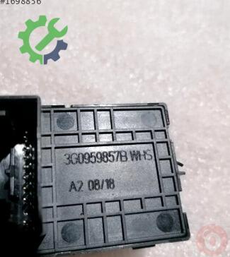 Skoda Karoq Cam 3G0959857B çıkma parça
