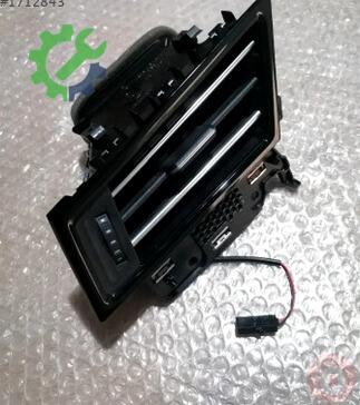 Volkswagen Passat Havalandırma Izgaraları 3G1819701E çıkma parça