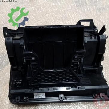 Volkswagen Jetta Torpido 3G1857097S çıkma parça
