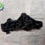 Volkswagen Passat Orijinal Çıkma Tampon Braketi 3G5807483A