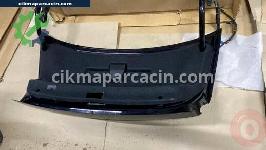 Volkswagen Passat Bagaj çıkma parça