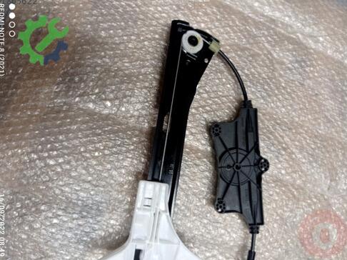 Volkswagen Passat Kelebek Camı 3G5839462B çıkma parça
