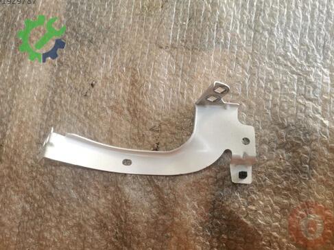 Volkswagen Arteon Far Braketi 3G8804593 çıkma parça