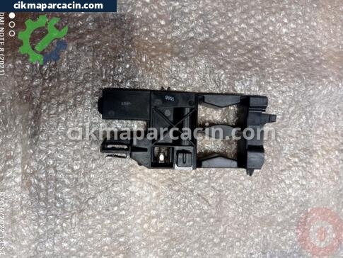 Audi A4 Radyatör çıkma parça