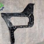 Volkswagen Golf 2022 Çıkma Tampon Braketi 3G8807394