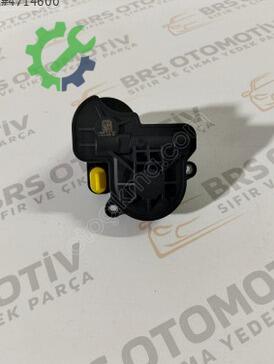 Volkswagen Golf Ayna Motoru 3Q0998281 çıkma parça