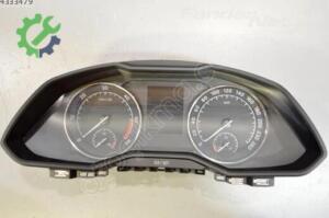 Gösterge Paneli Skoda Superb 2025 Çıkma 3V0920751B