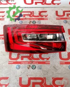 Skoda Superb Stop 3V5945207 çıkma parça