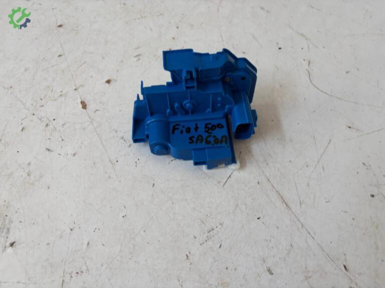 Fiat 500 Kapı Kilidi çıkma parça