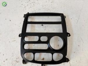 HYUNDAİ STAREX KALORİFER DÜĞME ÇERÇEVESİ