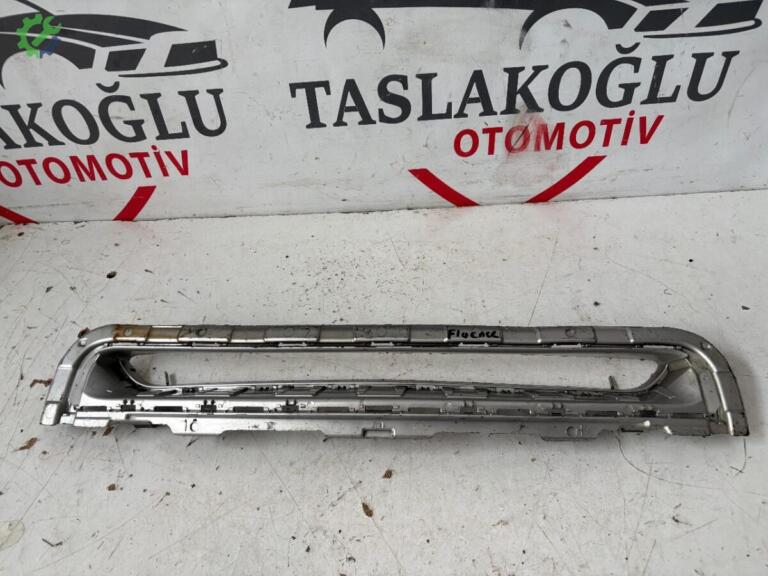 Renault Fluence Tampon Braketi çıkma parça
