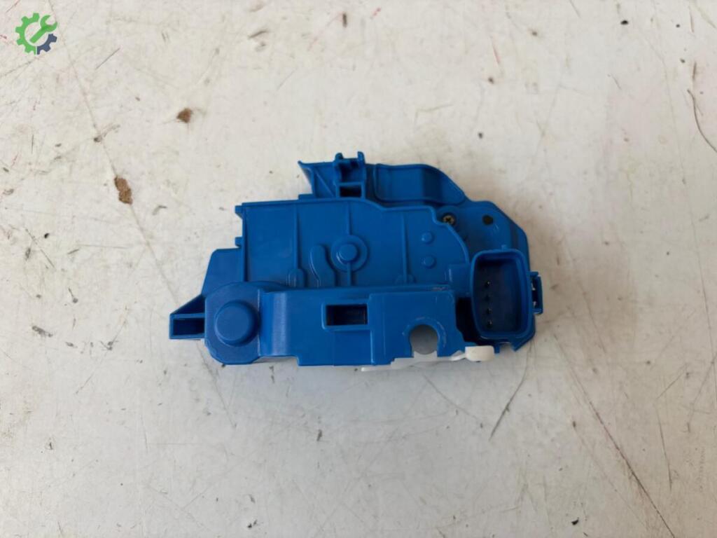 Fiat 500 Kapı Kilidi çıkma parça