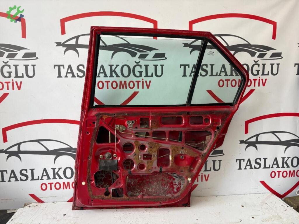 Alfa Romeo 33 Sağ Arka Kapı çıkma parça