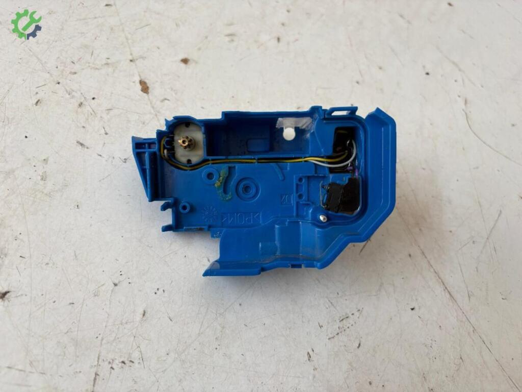 Fiat 500 Kapı Kilidi çıkma parça
