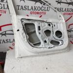 HYUNDAİ İ20 SOL ÖN KAPI HASARLI