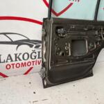 SUBARU JUSTY SAĞ ARKA KAPI