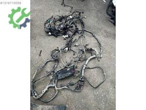4.x2 Mitsubishi L200 elektrik motor tesisatı
