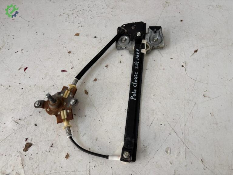 Volkswagen Polo Cam Krikosu çıkma parça