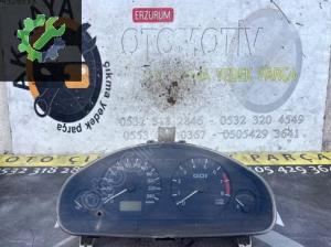 43-1411-C MİTSUBİSHİ CARİSMA Benzinli Kilometre Saati