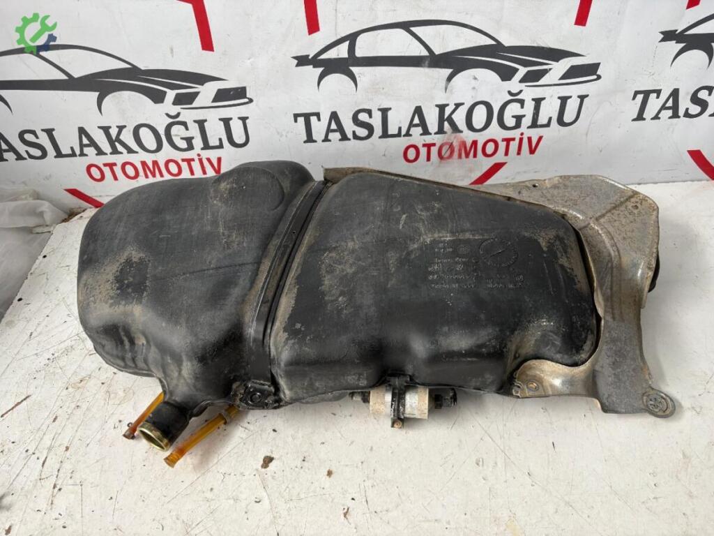 Volkswagen Polo Yakıt Deposu çıkma parça