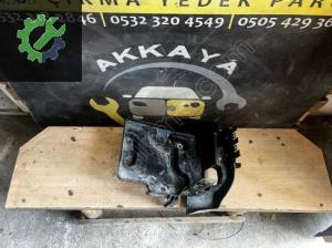 46537958 Siena Akü Alt Tablası Orjinal Çıkma