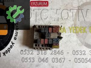 46752706 FİAT DOBLO 1.9 Düz Orijinal Çıkma Sigorta Kutusu
