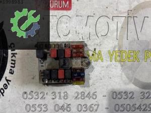 46752706 FİAT DOBLO 1.9 JTD Orijinal Çıkma Sigorta Kutusu