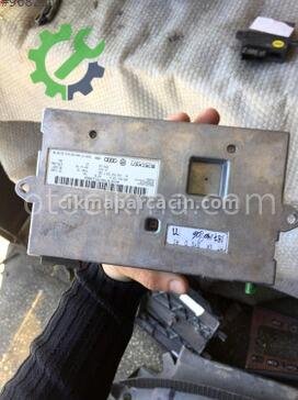 Audi Q7 Modül 4E0035729A çıkma parça