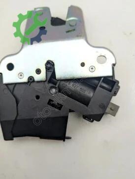 Audi A4 Bagaj 4E0827645A çıkma parça