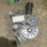 4e0827852 audi a8 bagaj kaldırma motoru