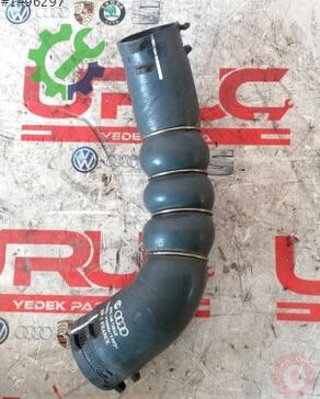 Audi A6 Turbo Hortumu 4F0145738AE çıkma parça