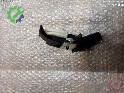Volkswagen Passat Bagaj 4F5827505D çıkma parça