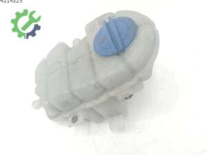 Motor Su Radyatörü Audi A6 2025 Çıkma 4G0121403J