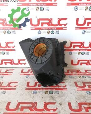 Audi A6 Hava Filtresi Kutusu 4G0133838AC çıkma parça