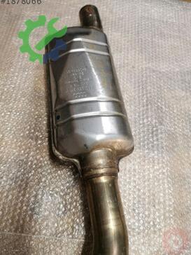 Audi A6 Katalitik Konvertör 4G0254302 çıkma parça