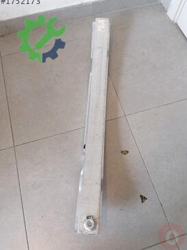 Audi A6 Tampon Demiri 4G0807113A çıkma parça