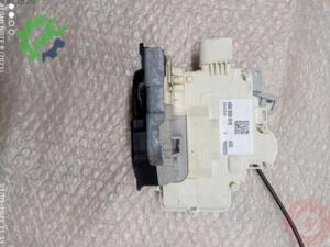 Audi A7 Orijinal Çıkma Kapı Kilidi 4G0839015