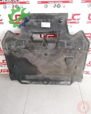 Audi A6 Alt Muhafaza 4G0863822C çıkma parça