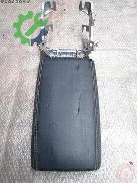 Audi A6 Orta Konsol 4G0864283A çıkma parça