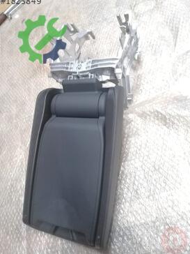 Audi A6 Orta Konsol 4G0864283A çıkma parça